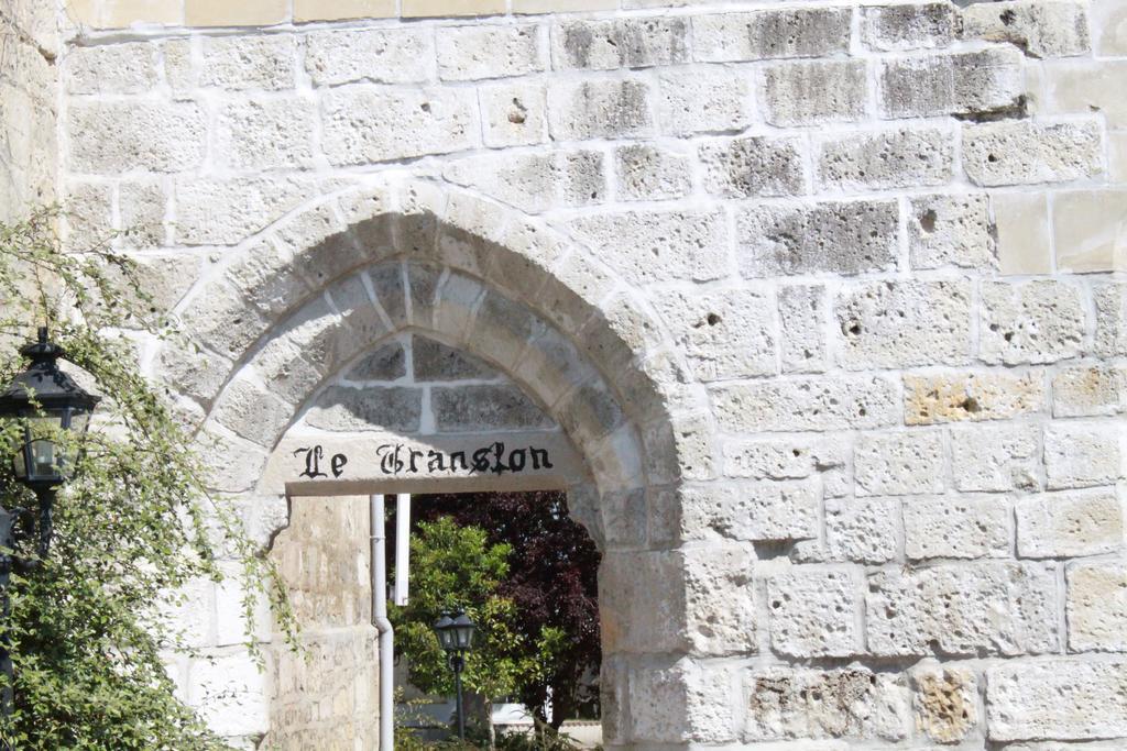 Вилла Domaine Le Translon Saint-Pierre-Aigle Экстерьер фото